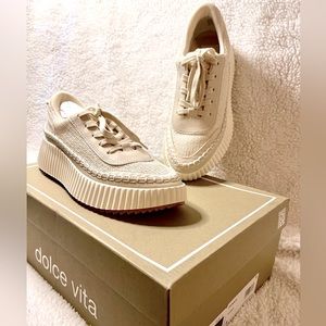 Brand new in box! Dolce Vita size 8